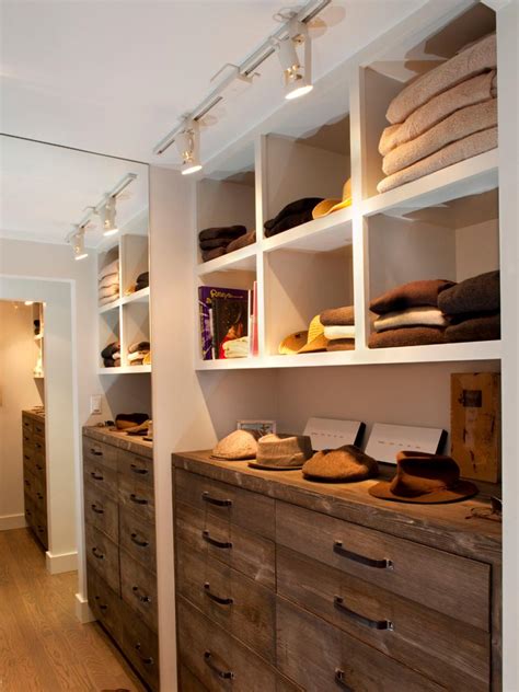 Essential Elements for an Optimized Wardrobe Interior