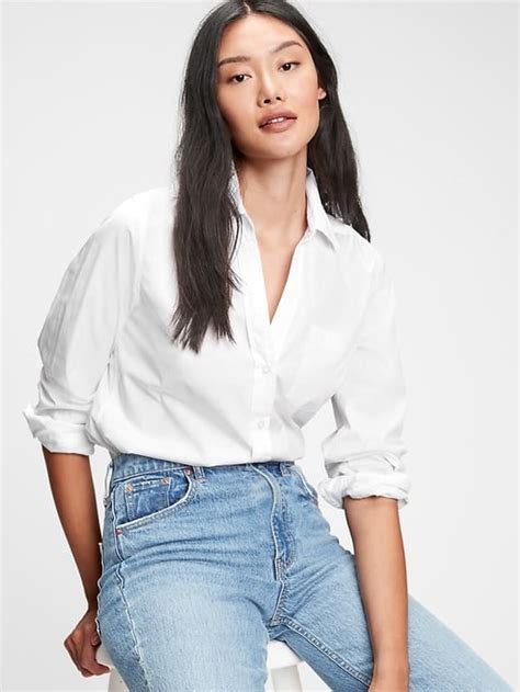 Essential Features of the Gap Button Down Shirt