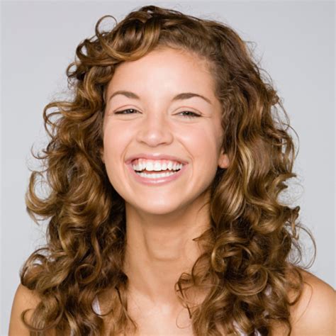 Essential Guide to Embracing Your Luscious Curls