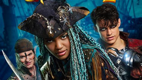 Evie's Transformation: Crafting a Rebellious Villainess with a Heart of Gold in Descendants 2