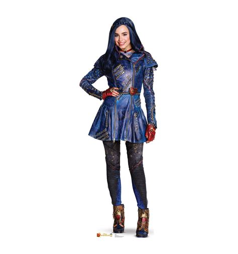 Evie Descendants 2: A Force to Be Reckoned With