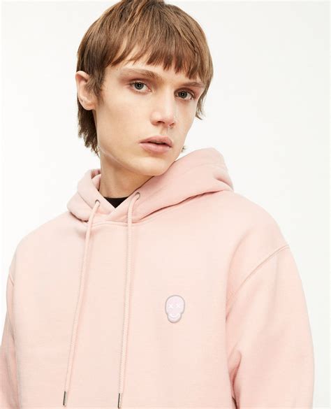 Evolution of the Pale Pink Sweatshirt