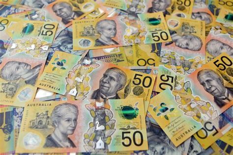 Exchange Rate Sensation: Australian Dollar Dips to 62 US Cents