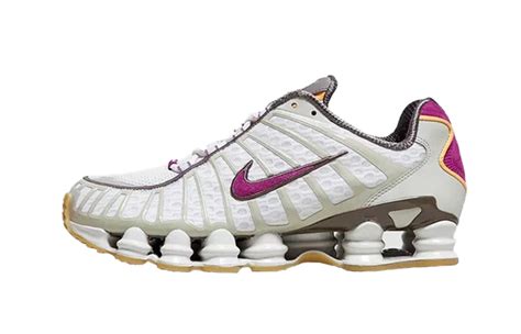 Exclusive Nike Shox Deals