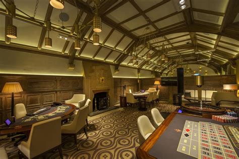 Experience Luxury Gaming at Maxims Club Casino: Where Sophistication Meets Entertainment