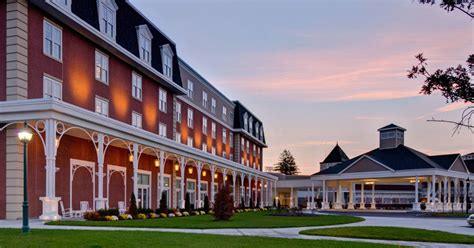 Experience Unparalleled Luxury and Entertainment at Saratoga Hotel and Casino