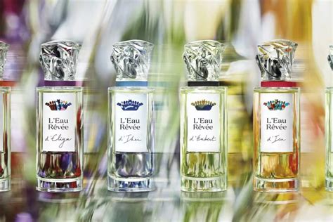 Experience the Enchanting Scents of the Season