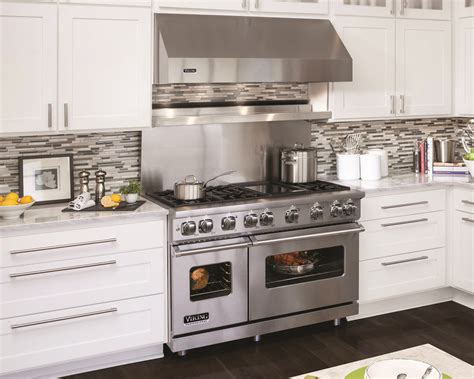 Experience the Epicurean Odyssey with Viking Stove Top Gas Ranges