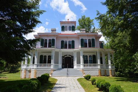 Explore Historic Homes and Sites: