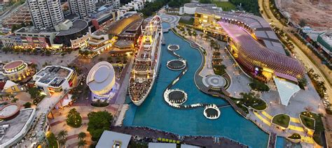 Explore Shekou Sea World: