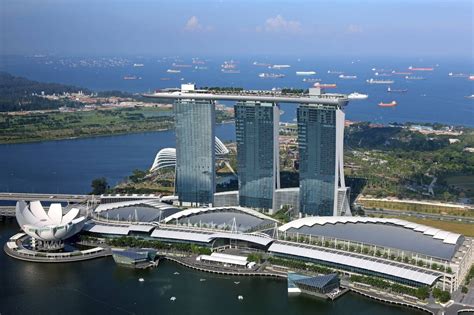 Explore the Architectural Marvels of Marina Bay Sands