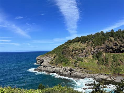 Explore the Enchanting Paradise of Kaua'i: A Guide to Nature's Island