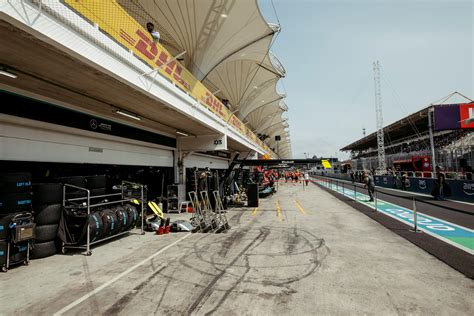 Explore the Pit Lane of Stylish Designs