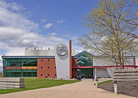 Exploring WestConn's Westside Campus: A Hub for Innovation and Collaboration
