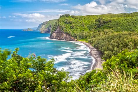 Exploring the 8 Hawaiian Islands: A Paradise in the Pacific