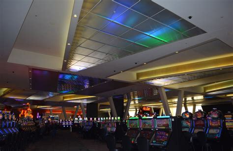 Exploring the Black Bear Casino Resort: A Comprehensive Guide to Gambling, Entertainment, and Accommodation in Carlton, MN