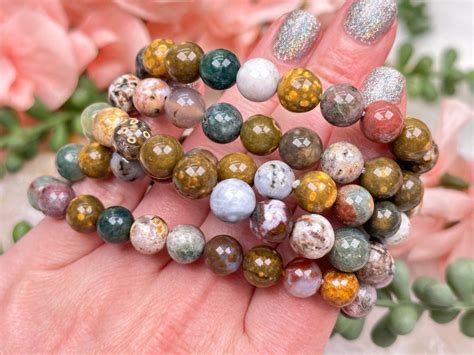 Exploring the Colors and Healing Aspects of Jasper Bracelets