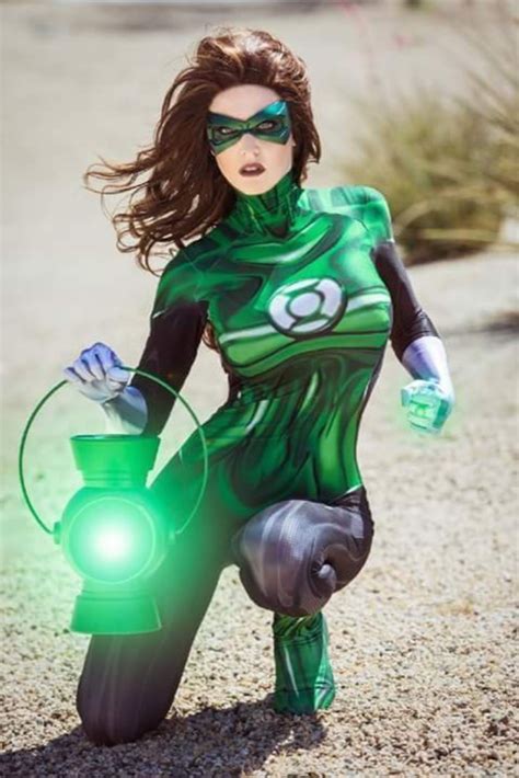 Exploring the Emerald Spectrum: A Guide to Green Lantern Ladies Costumes