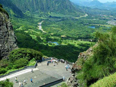 Exploring the Natural Wonders and Cultural Significance of Nuuanu Pali