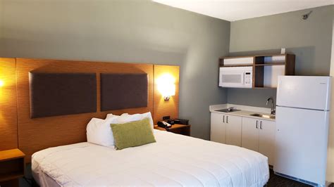 Extended Stay Hotels in Springfield, IL: Key Considerations