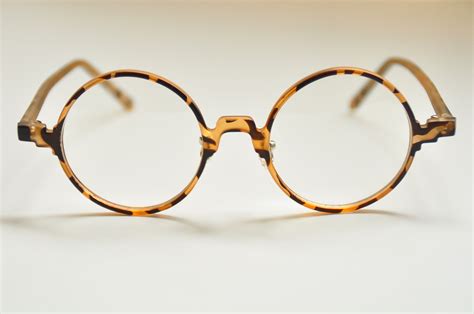 Eyeglass frames