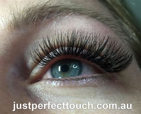 Eyelash Extensions Tampines: Transform Your Look with 3D Volume Lashes