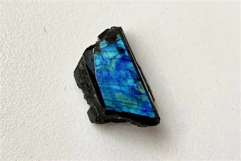 Factors Determining Labradorite Cost