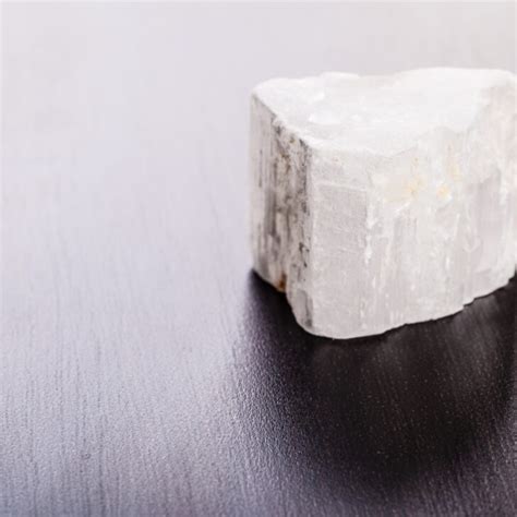 Factors that Affect the Selenite Crystal Price