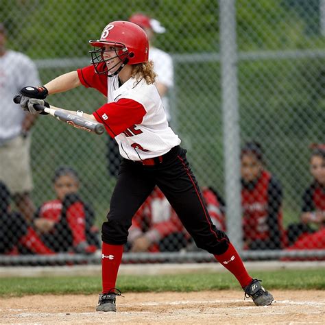 Factors to Consider When Choosing a Softball College