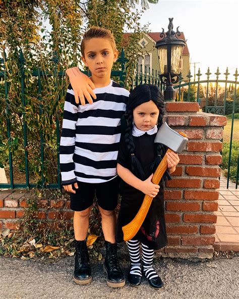 Family Addams Costumes: A Guide to Bone-Chilling Style