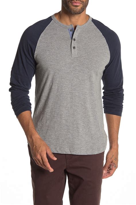 Features of Henley Raglan Shirt Men Short