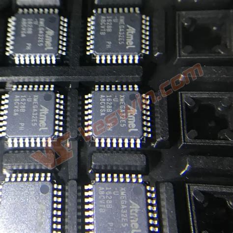 Features of the ATXMEGA32E5-AU