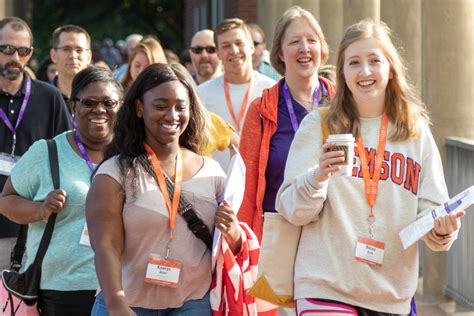 Features of the Clemson Parent & Family Portal