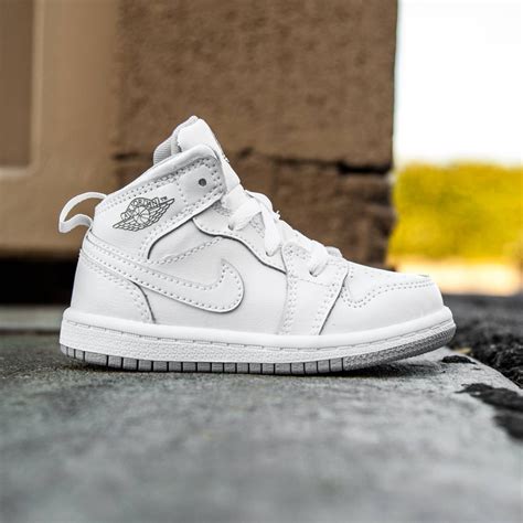 Features of the Toddler Jordan 1