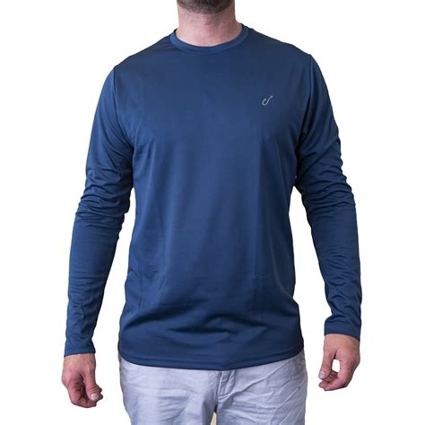 Features to Consider When Choosing a UPF 50 Long Sleeve Shirt