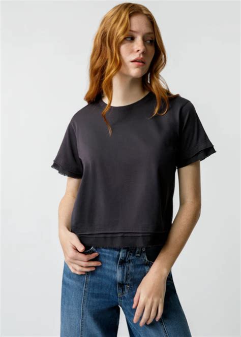 Female Half Shirts: A Symphony of Style and Comfort