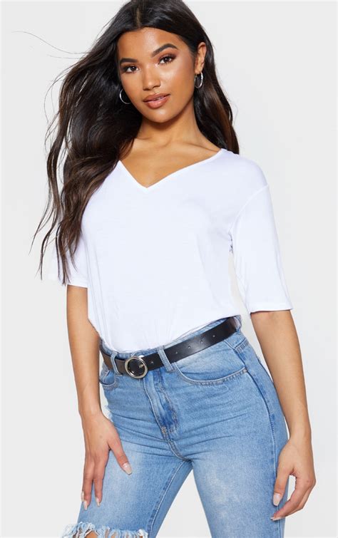 Female White V-Neck T-Shirts: The Epitome of Versatile Style