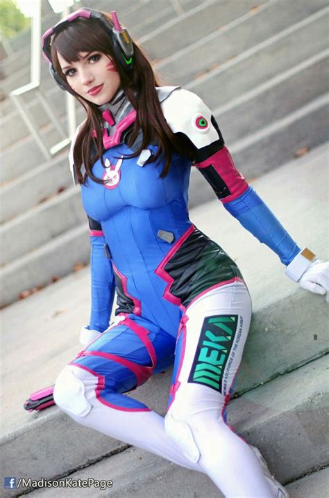 Female game cosplay