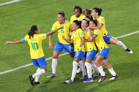 Feminino A1: Dominando o Futebol Feminino Brasileiro