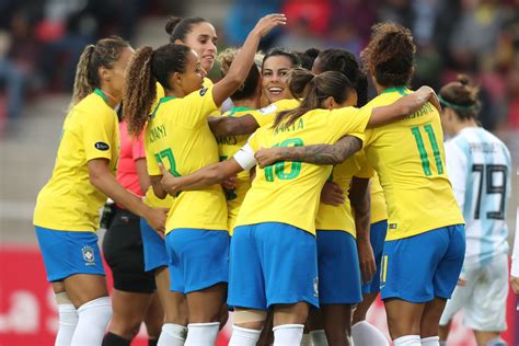 Feminino Palmeiras: 5 Dicas para Acompanhar o Futebol Feminino com Paixão