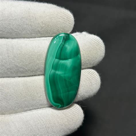 Fibrous Malachite: A Unique and Enchanting Gemstone