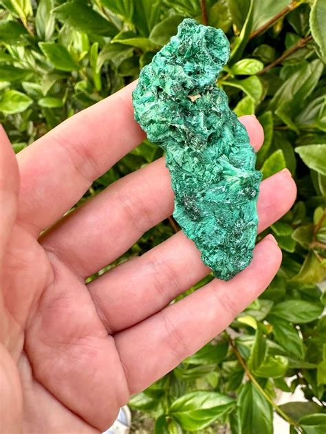 Fibrous Malachite: A Versatile and Stunning Mineral