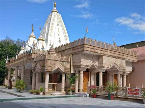 Find Peace and Spiritual Connection: Digambar Jain Temple Near You