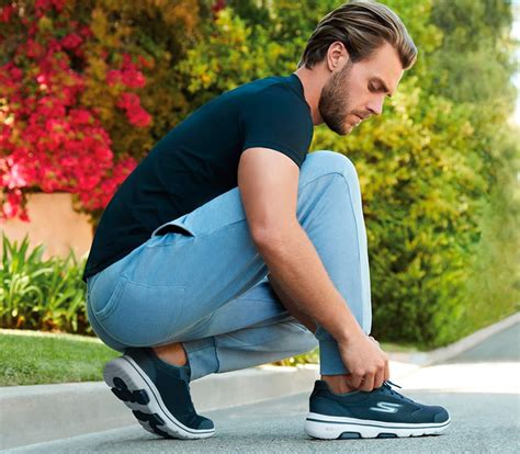 Find The Perfect Pair: The Ultimate Guide to Skechers Men's Shoes for Work