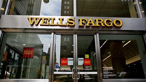 Find a Wells Fargo Bank Near Your Location