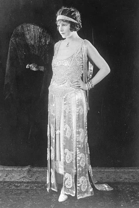 Flapper Dresses of the 1920s: A Historical Overview