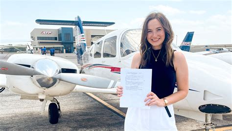 Flight School Singapore: A Comprehensive Guide to Becoming a Certified Pilot