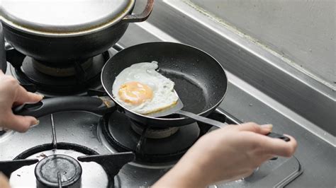 Flipping Eggs: