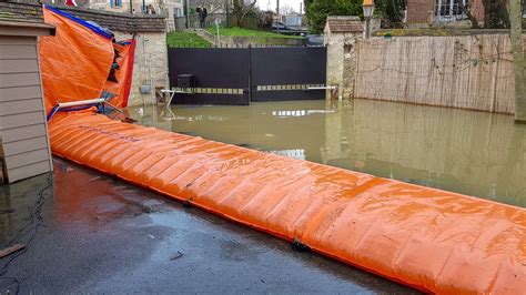 Flood Barriers: