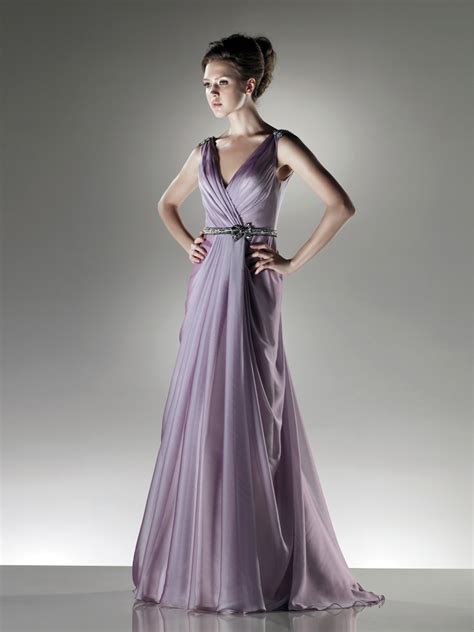 Floor-length gown: